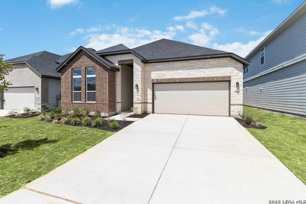 2708 Sierra Chicas Ln, Seguin
