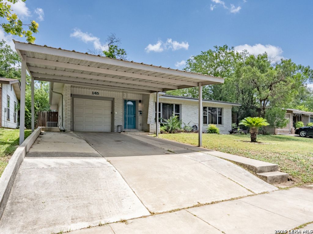145 Addax Dr, San Antonio