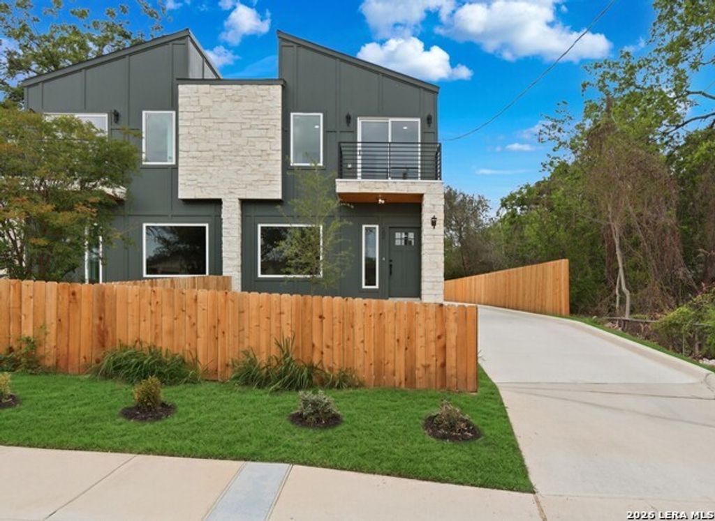 2111 Virginia Blvd, San Antonio
