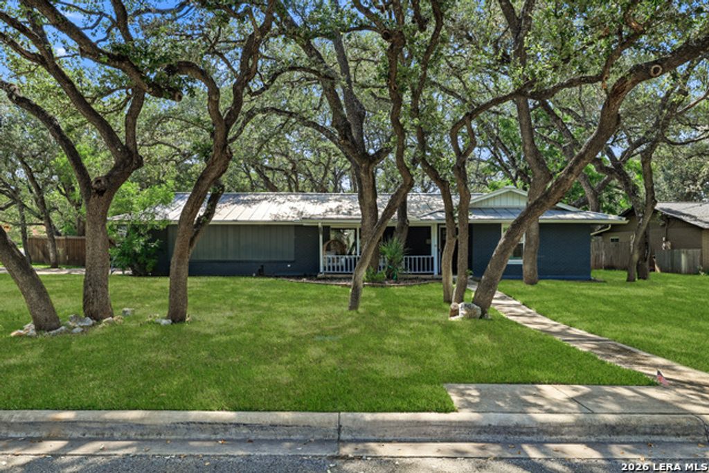 146 Canyon Creek Dr, Hollywood Park