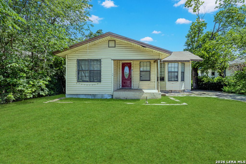 3719 W Travis Street, San Antonio
