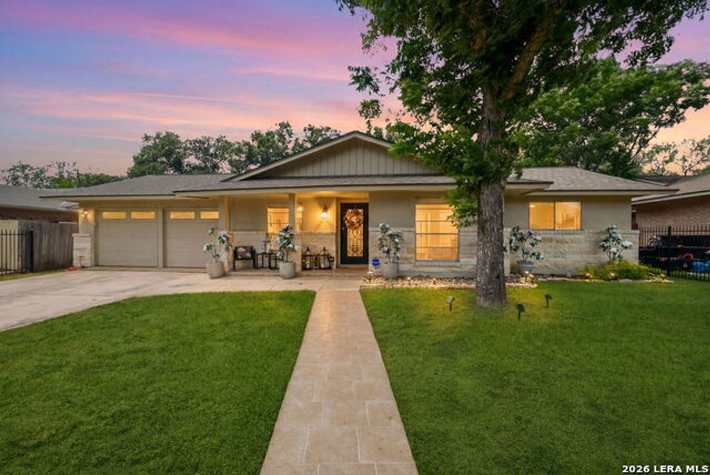6807 Connie Mack, San Antonio