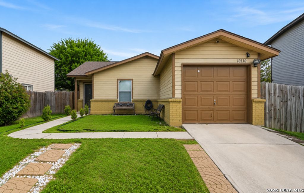 10130 Amber Coral, San Antonio