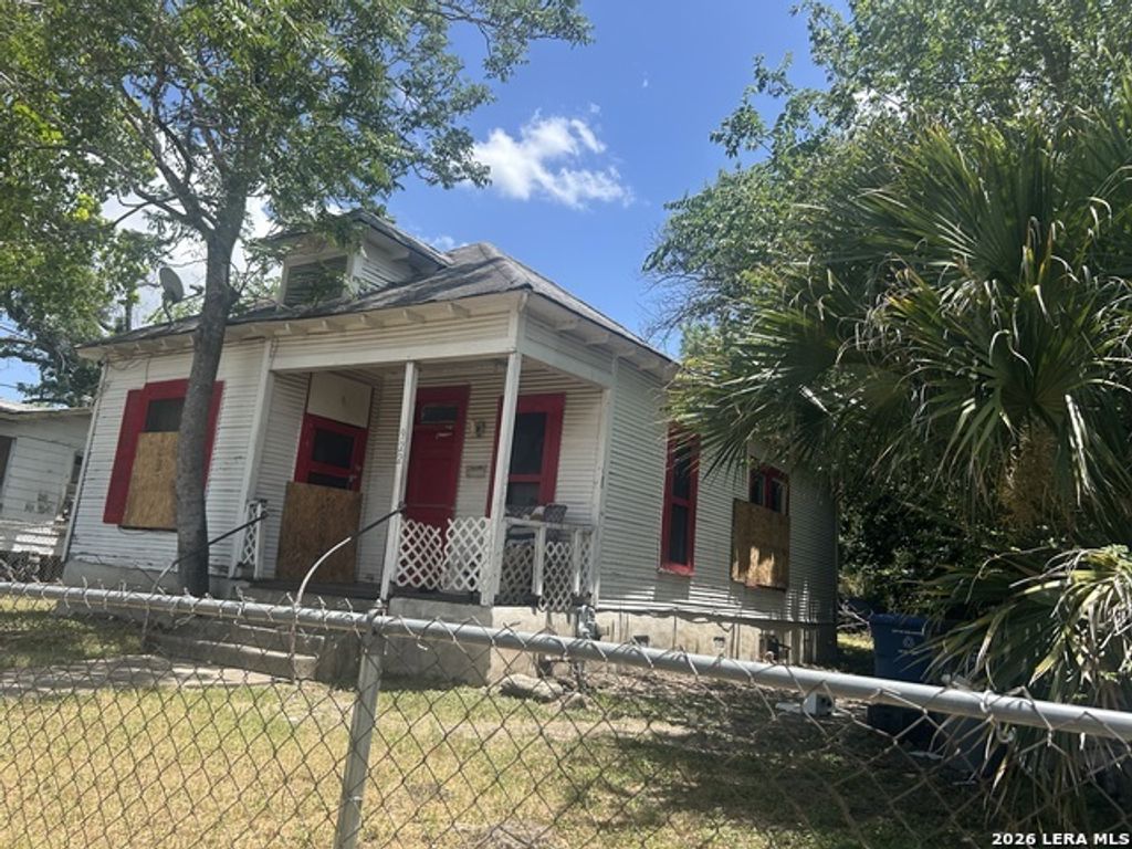 922 Denver Blvd, San Antonio