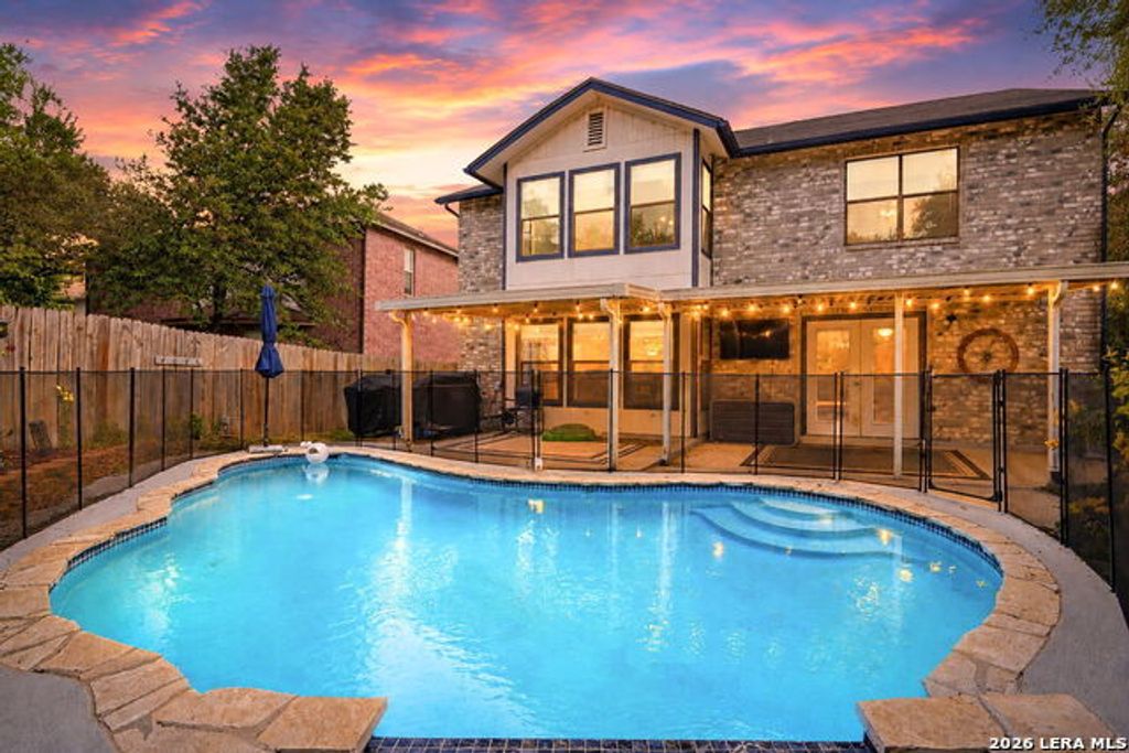 17319 Sapphire Rim, San Antonio