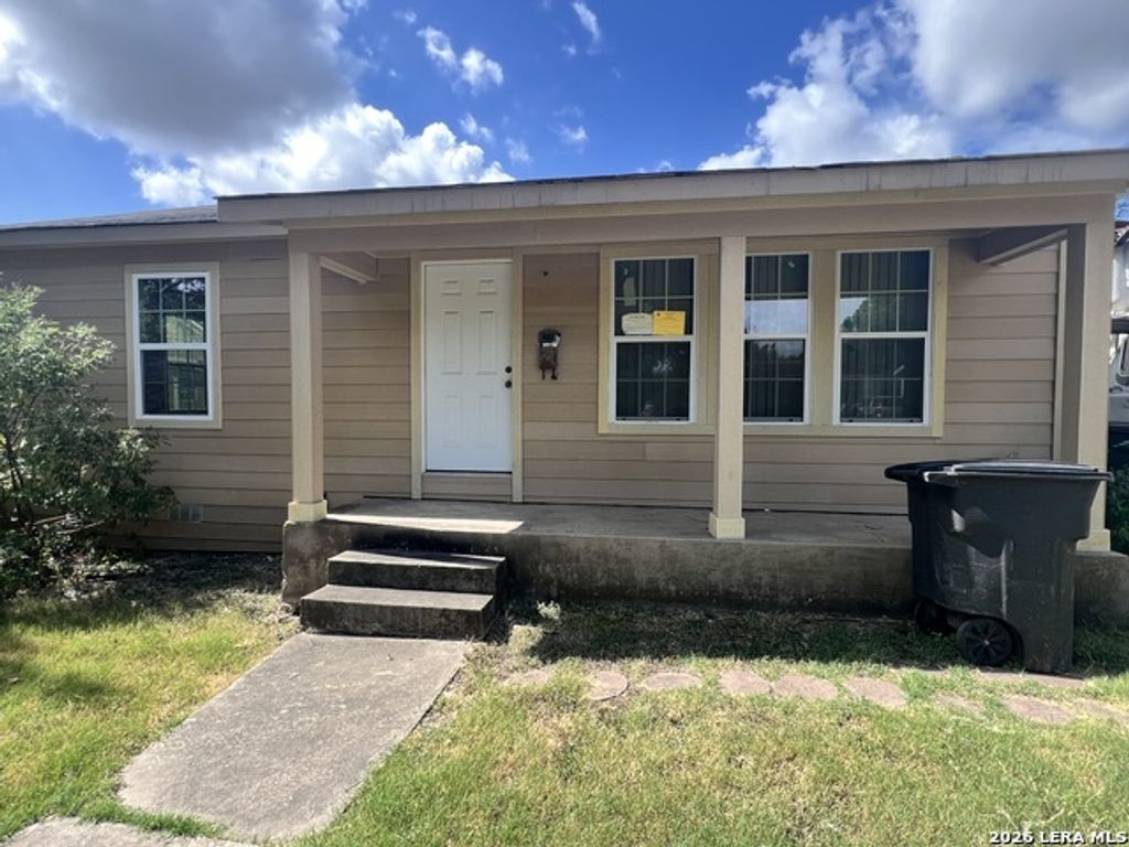 222 Golden Crown Drive, San Antonio