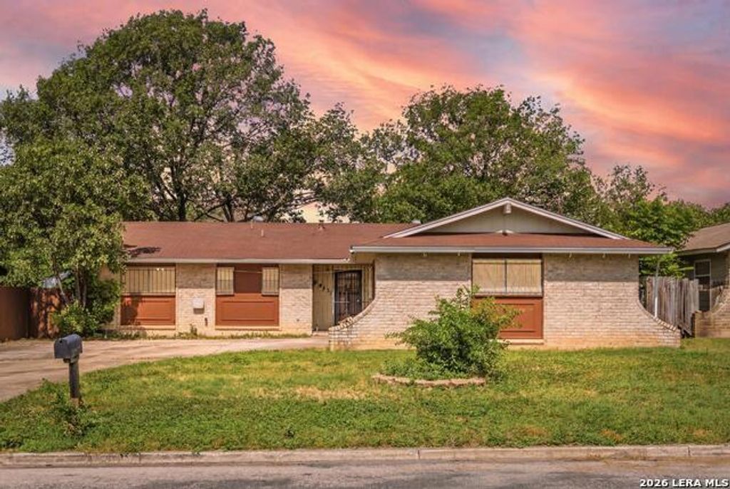 9527 Spring Dawn Street, San Antonio