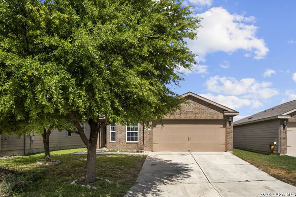 6627 Luckey Square, San Antonio