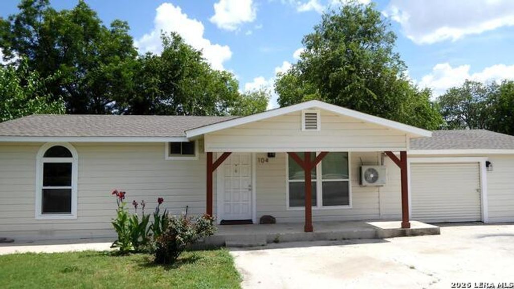 104 Dinn, San Antonio