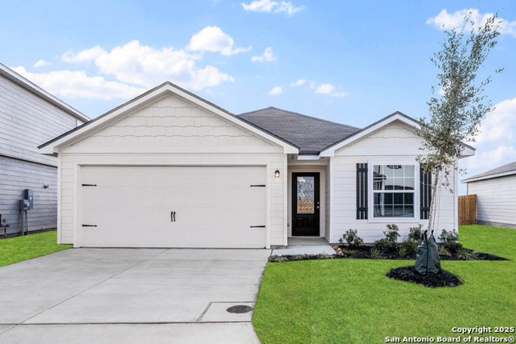 3439 Warlow Branch, San Antonio