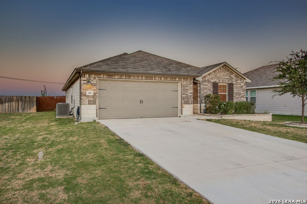 206 Santo Spirit Rd, Hutto