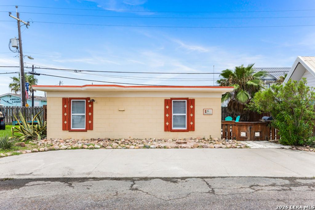 134 #6 N Alister St, Port Aransas