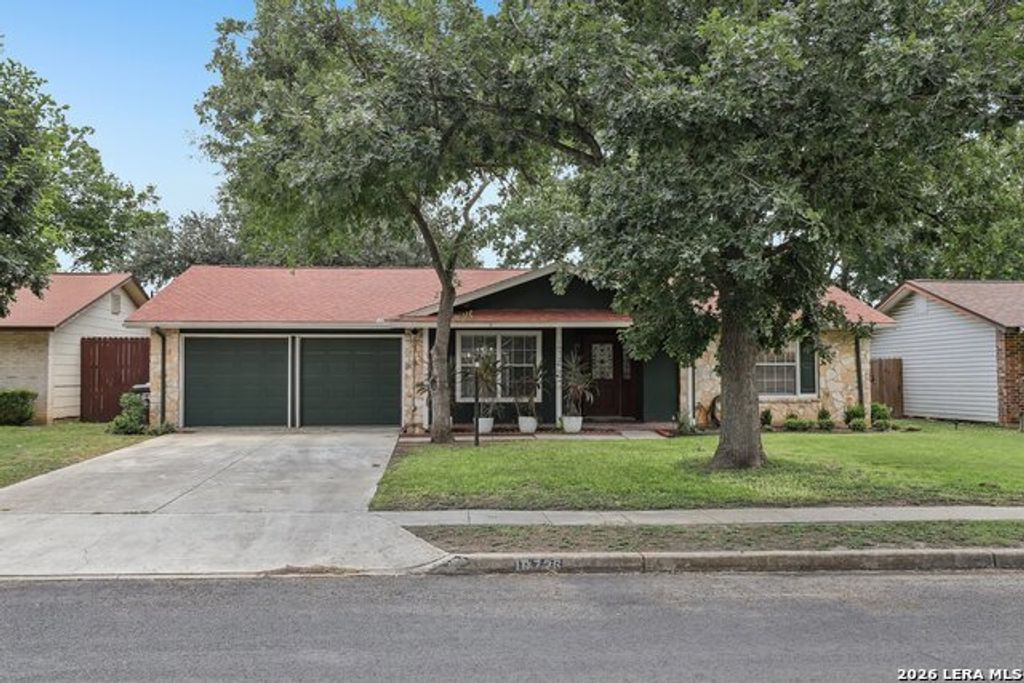 10726 Green Trail Drive, San Antonio
