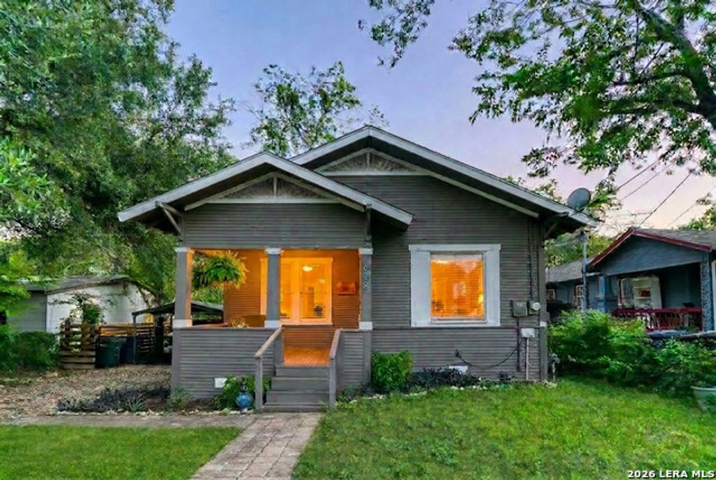 608 E Mistletoe Ave, San Antonio