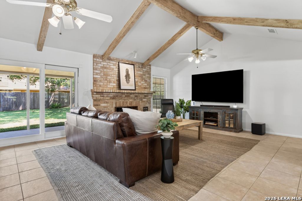 903 Silver Spruce, San Antonio