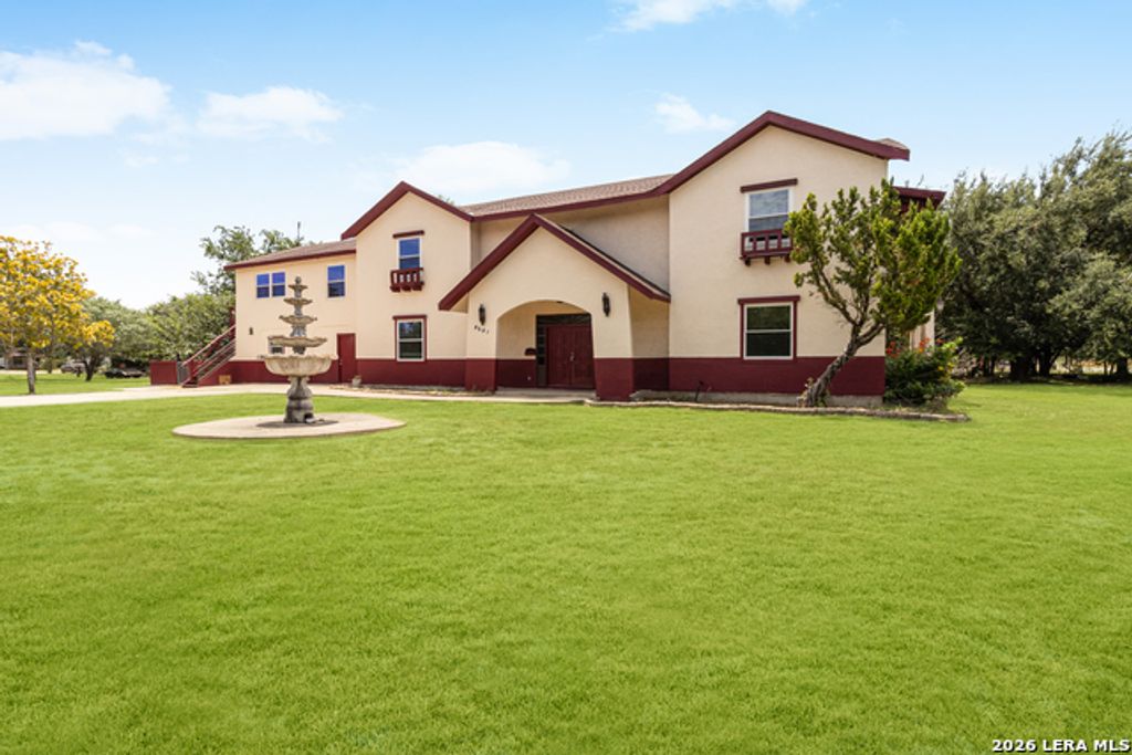 9602 County Road 5723, Castroville