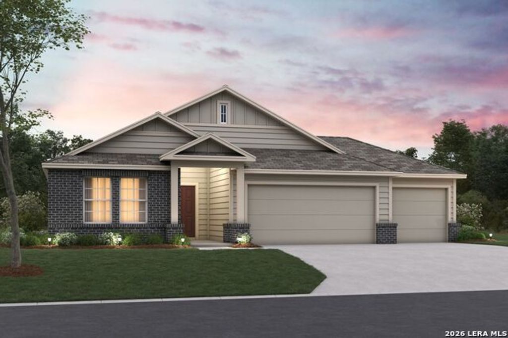 100 Prescott Dr, Floresville