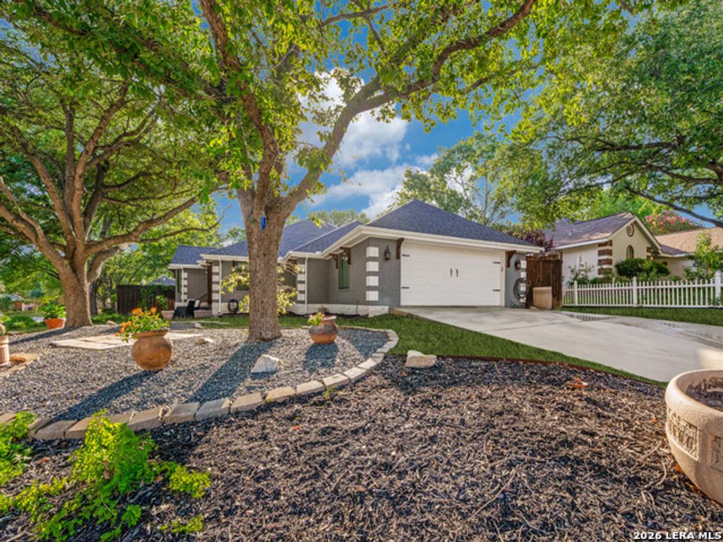 1933 Squire Circle, New Braunfels