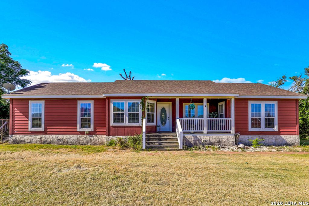 13830 State Highway 16 S, Pipe Creek
