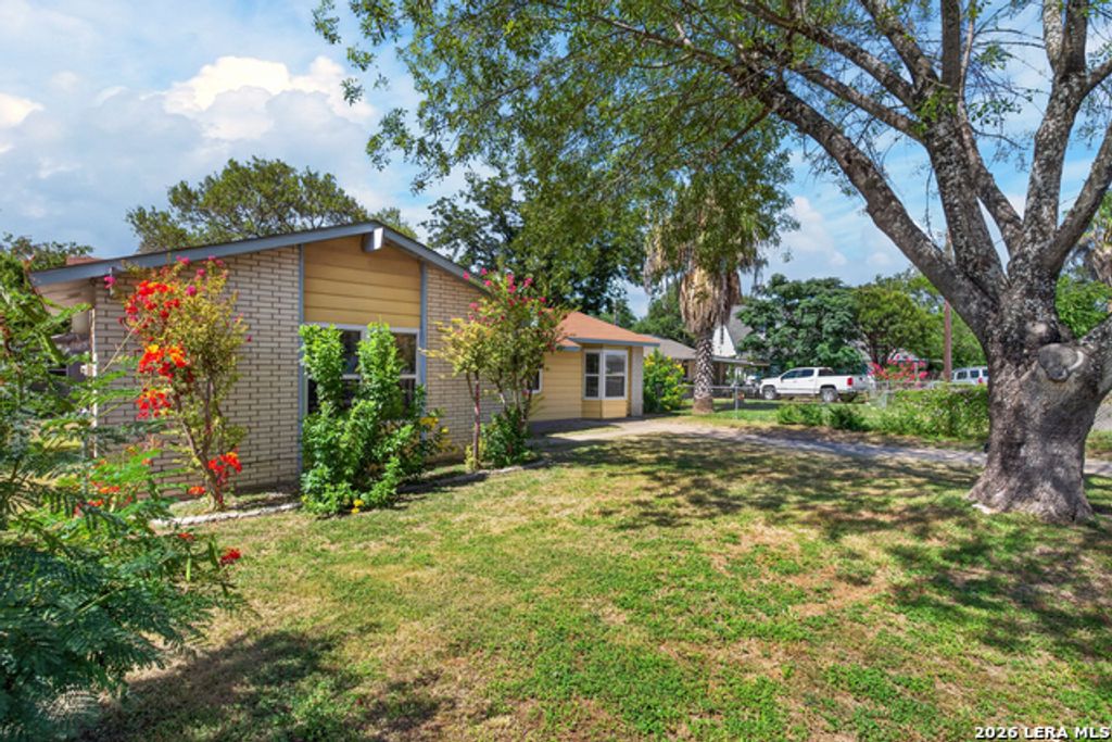 2714 Lagoon Dr, San Antonio