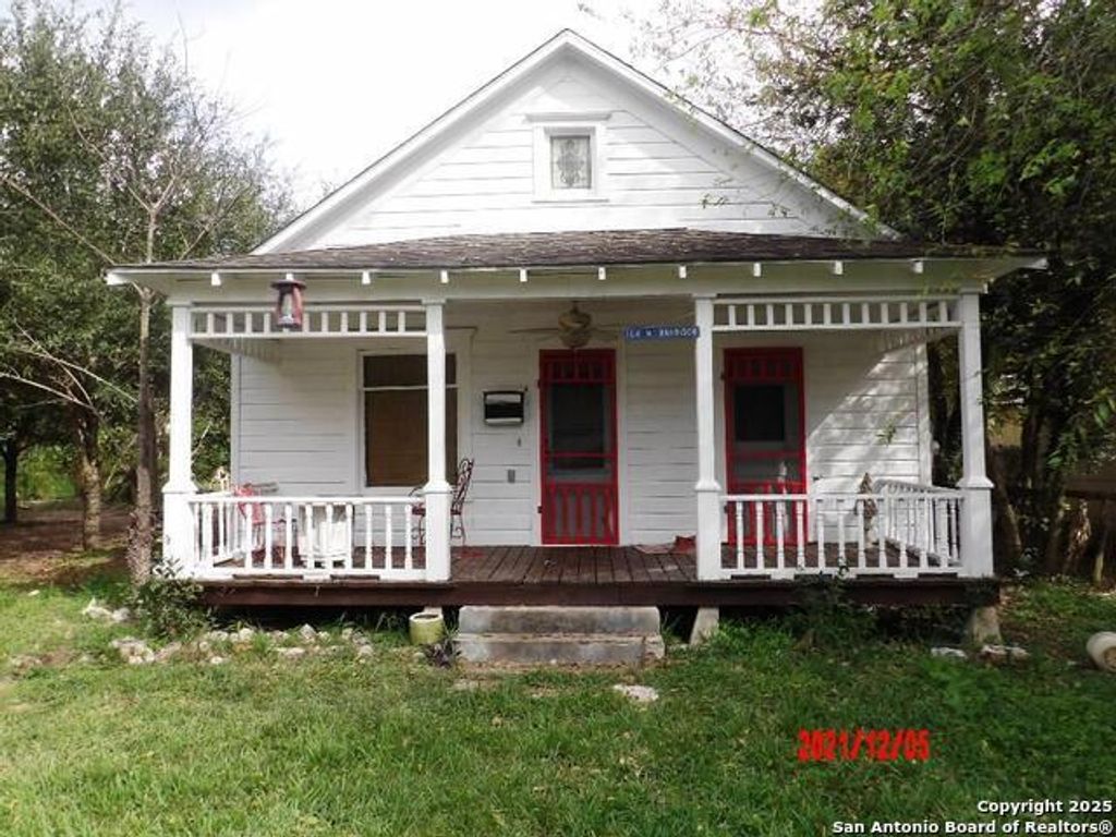 104 - 106 N Harrison Street, Beeville