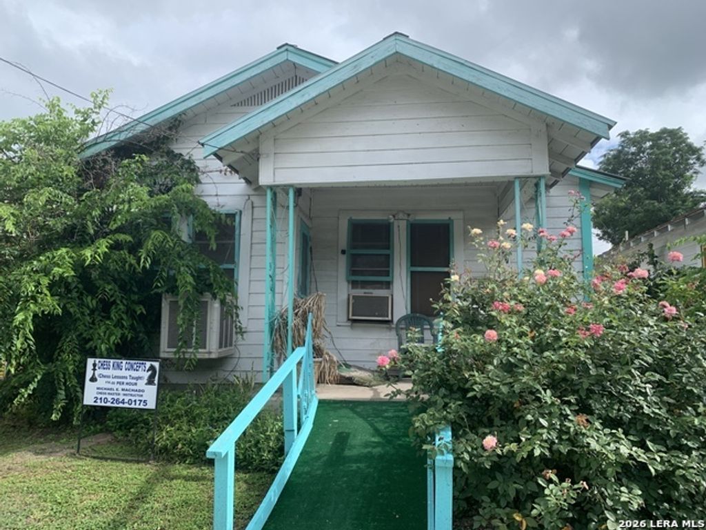 247 W Theo Ave, San Antonio