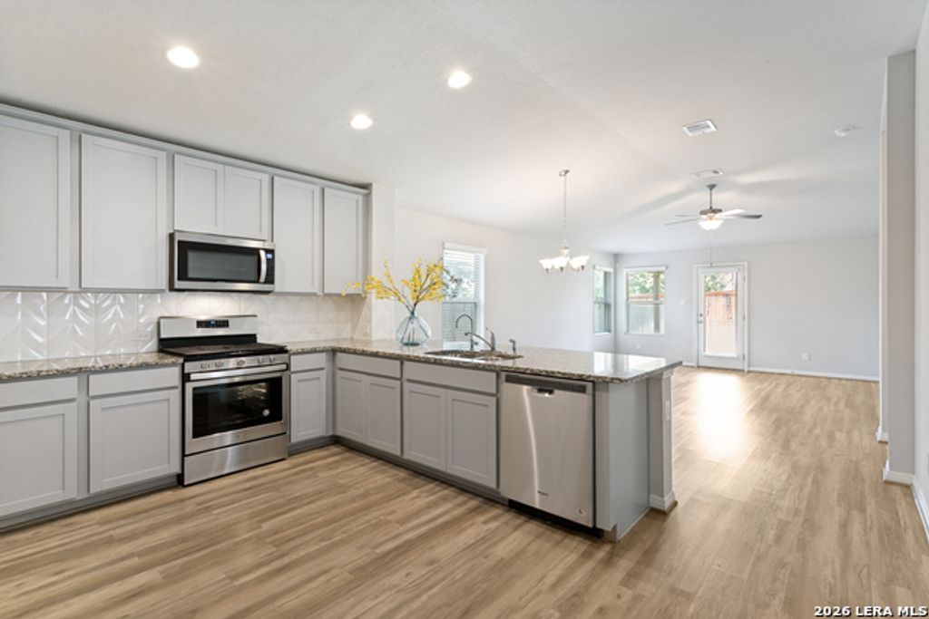 8603 Straight Oaks, San Antonio