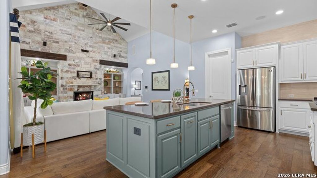 110 Western Oaks, New Braunfels