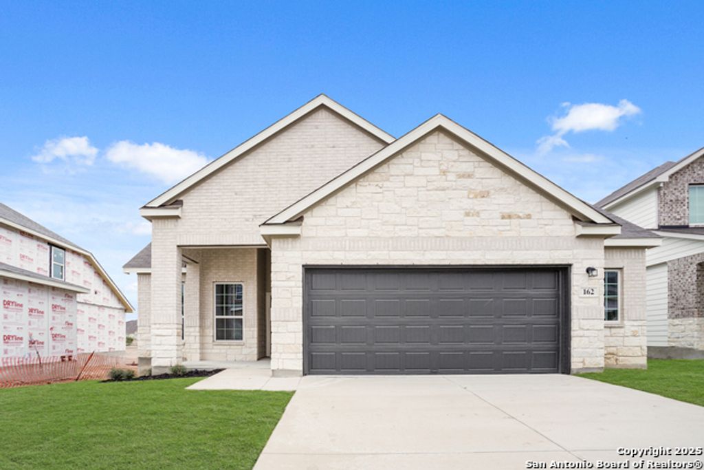 162 Hunters Camp, San Antonio