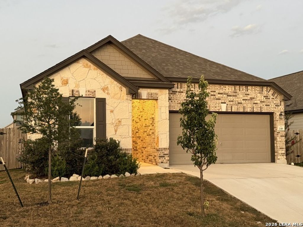 246 Teller Dr, Lockhart