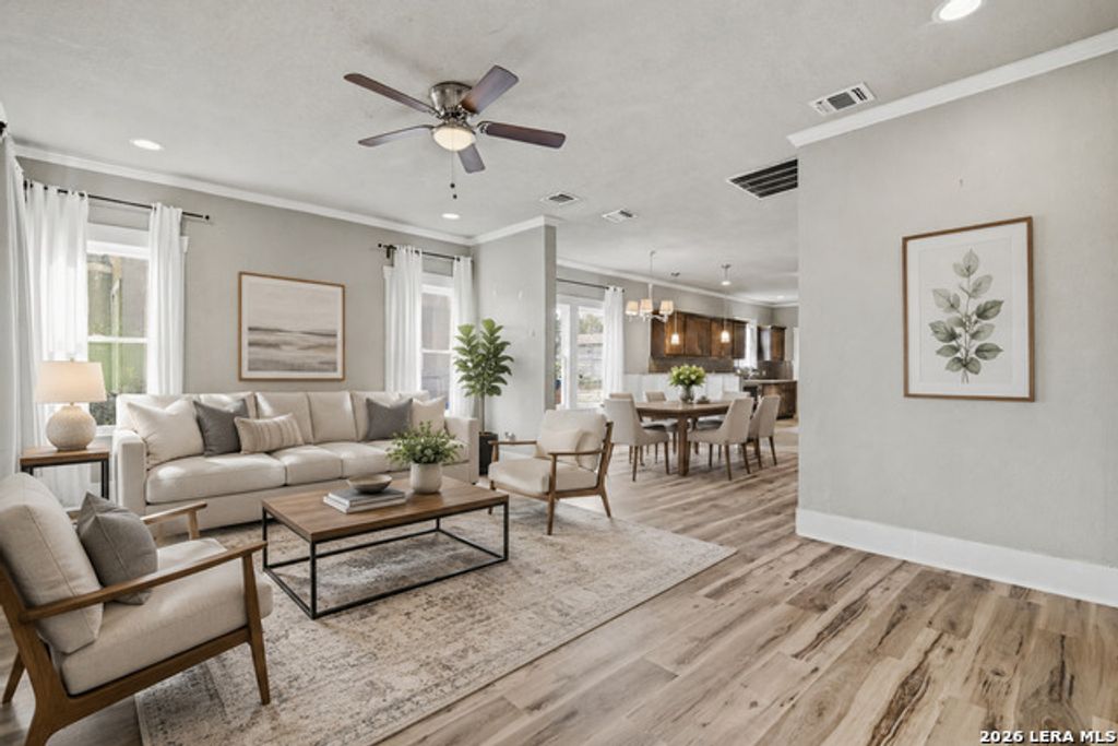 1629 W Woodlawn, San Antonio