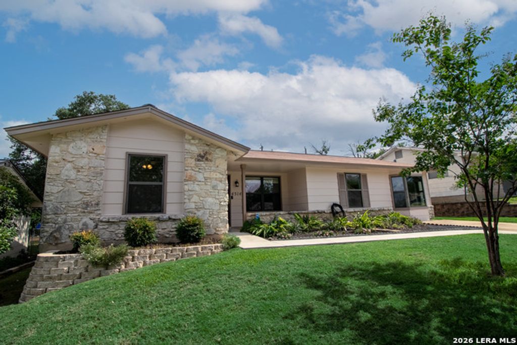 4514 Clear Spring Drive, San Antonio