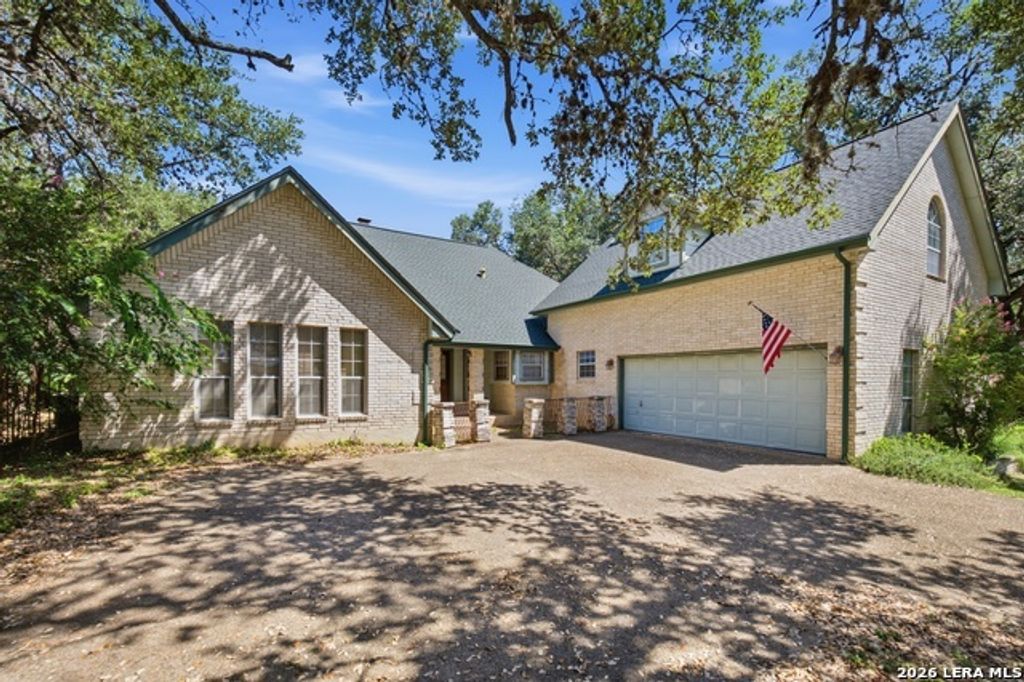 8423 Chesham, San Antonio