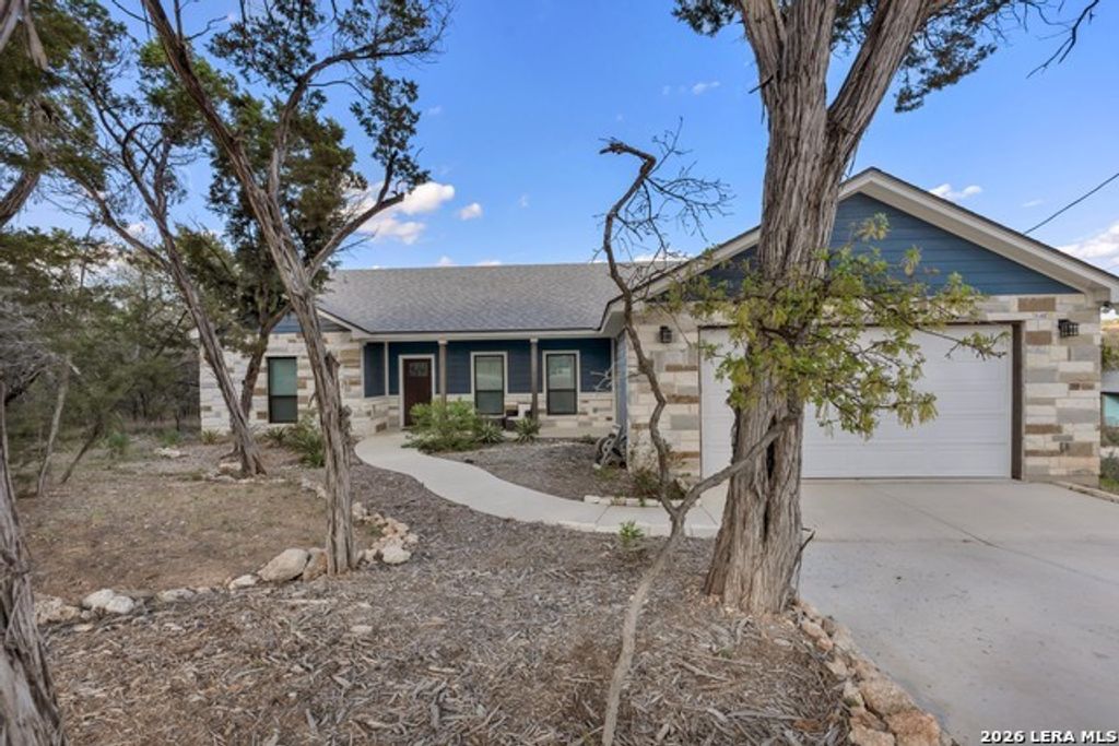 2298 Fuller Drive, Canyon Lake