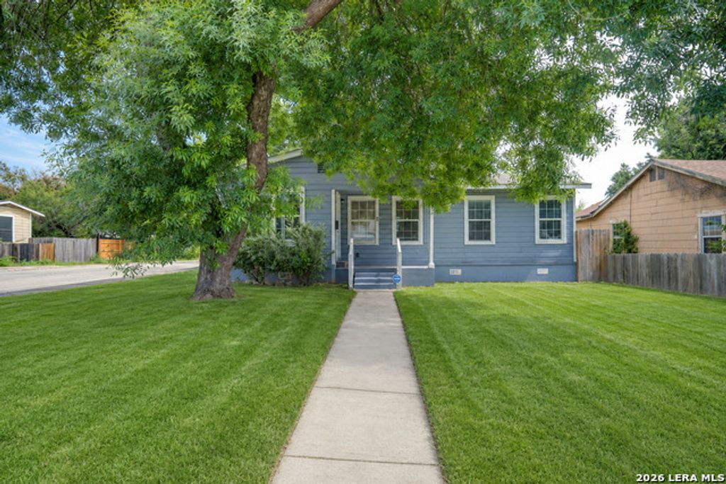 539 Lovera, San Antonio