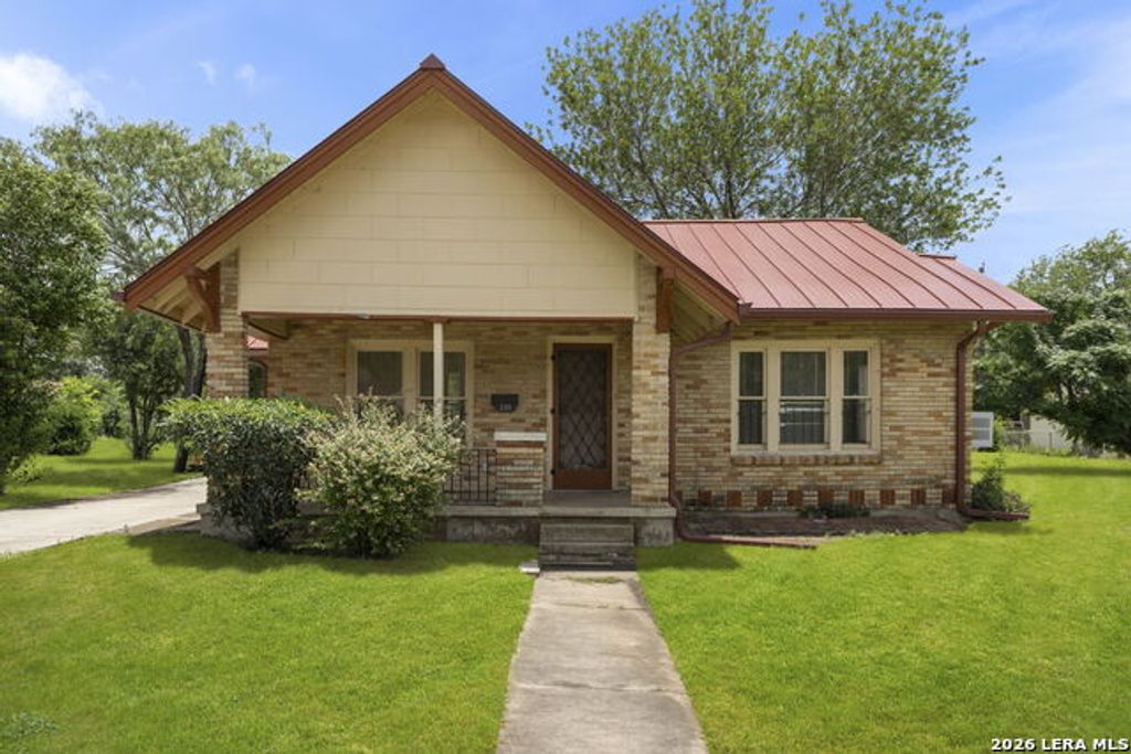 330 Bailey Ave, San Antonio