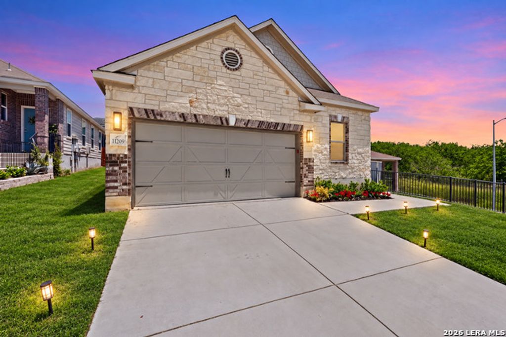 11209 Plaudit, San Antonio