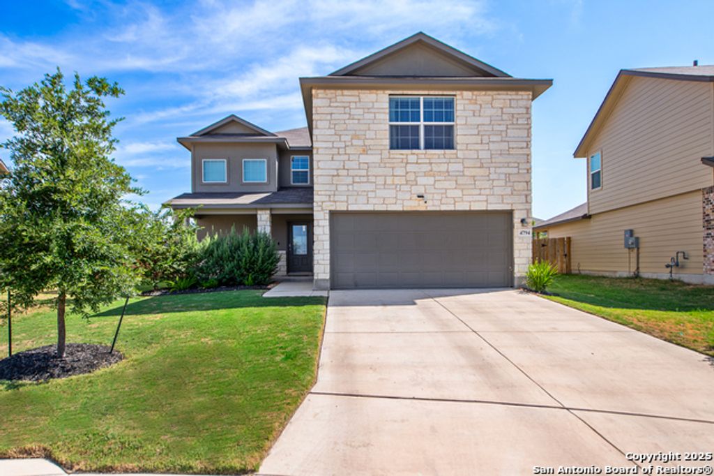 4794 Chalk Flats, San Antonio
