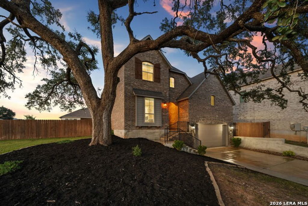 1511 Balcones Fault, New Braunfels