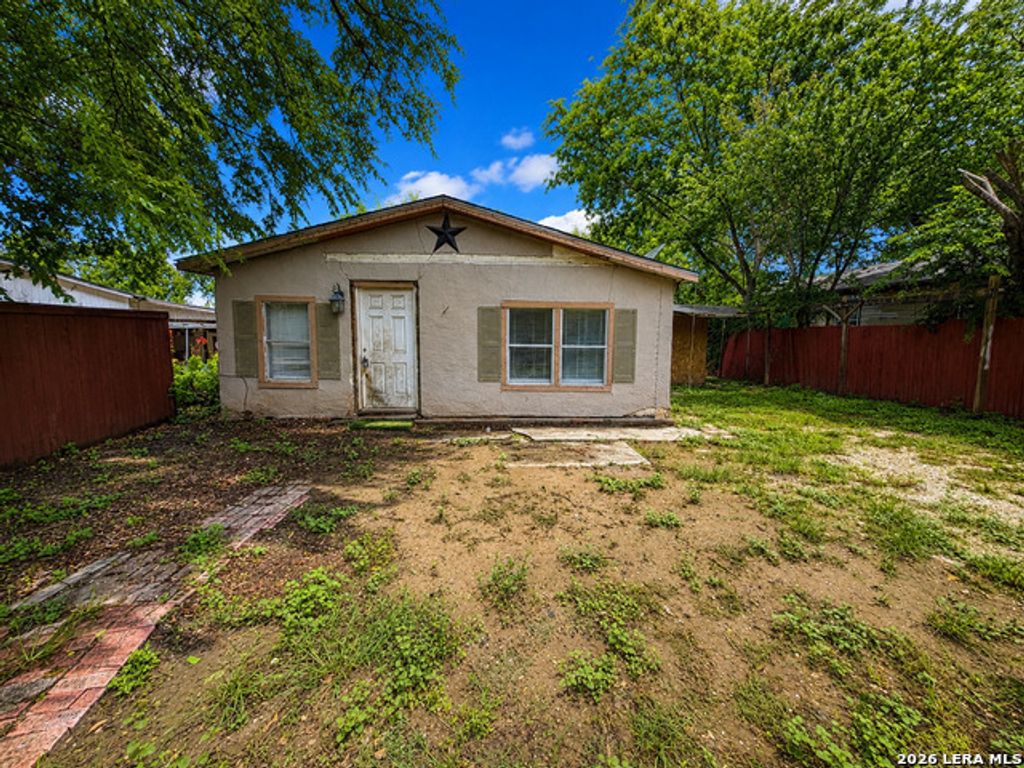 443 N San Ignacio Ave, San Antonio