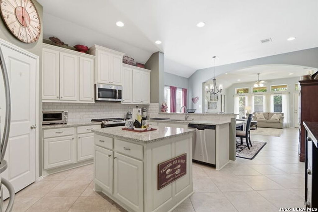 2431 Merritt Vista, San Antonio