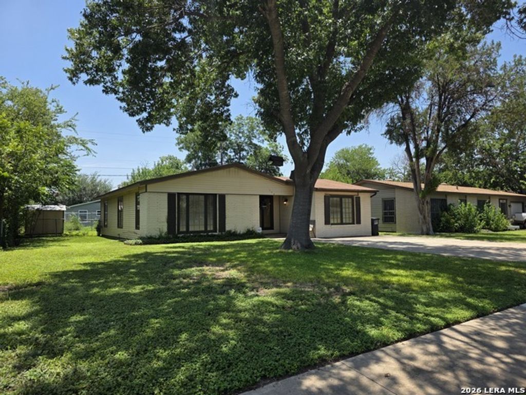 154 Felton Dr, San Antonio