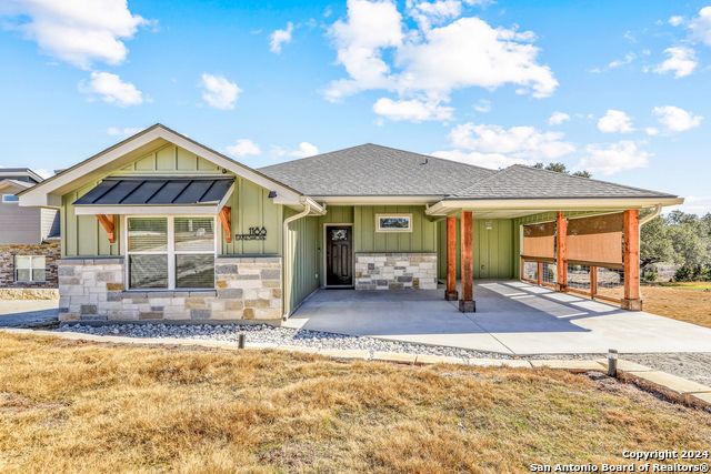 MLS #2003119S for Sale at 1188 Lakeshore Dr, on Canyon Lake in the city of Canyon Lake, 78133