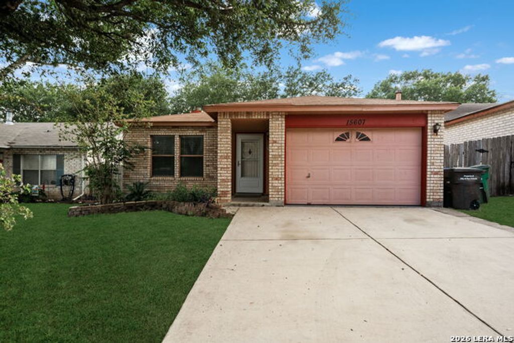 15607 Wood Sorrel, San Antonio