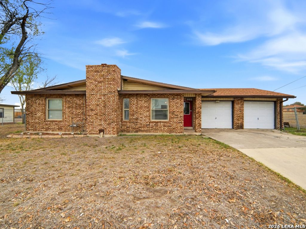 305 Toepperwein Rd, Converse