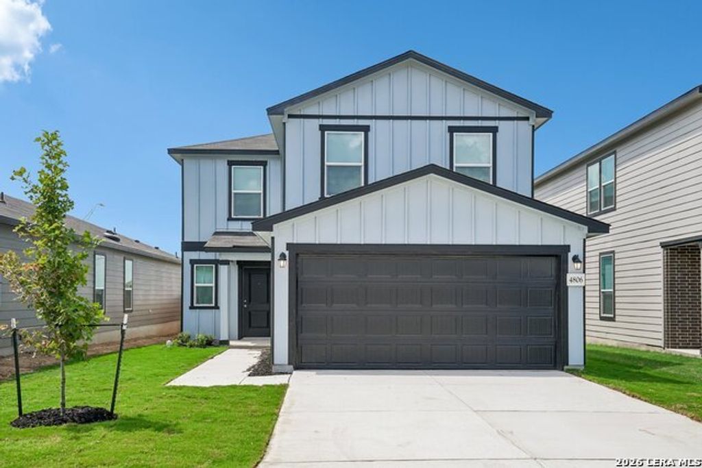 4806 Broadside Avenue, Von Ormy