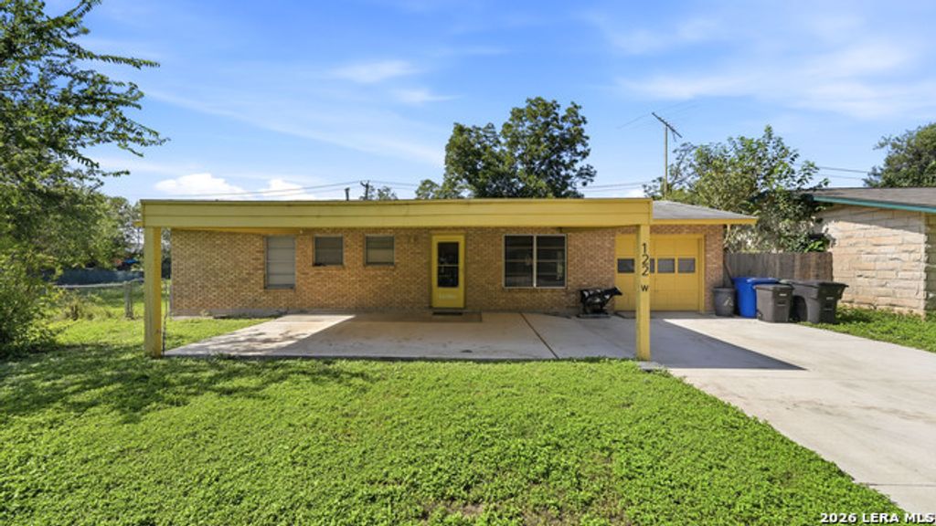 122 W Hutchins Pl, San Antonio