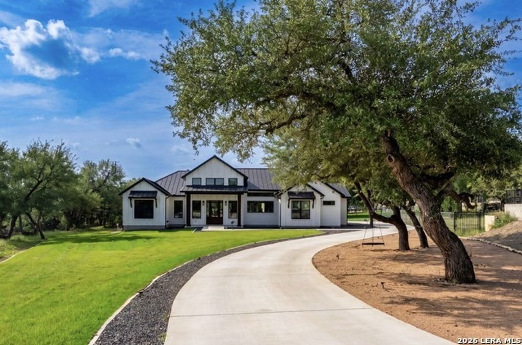 722 Post Oak Ridge Way, Bulverde