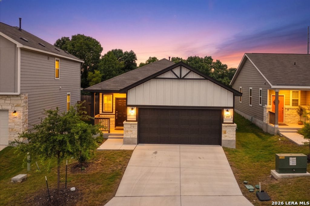 247 Kinsley Way, New Braunfels