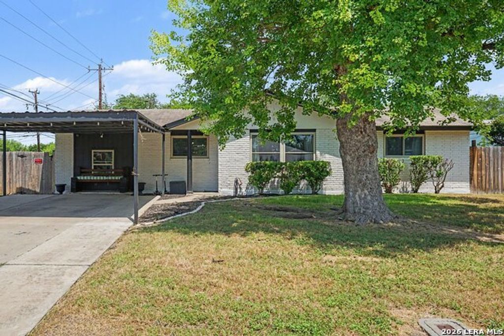 3210 Kirby Dr, Kirby